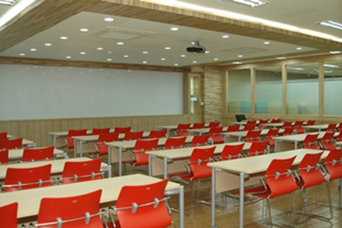 창원 교육센터 강의실 전경